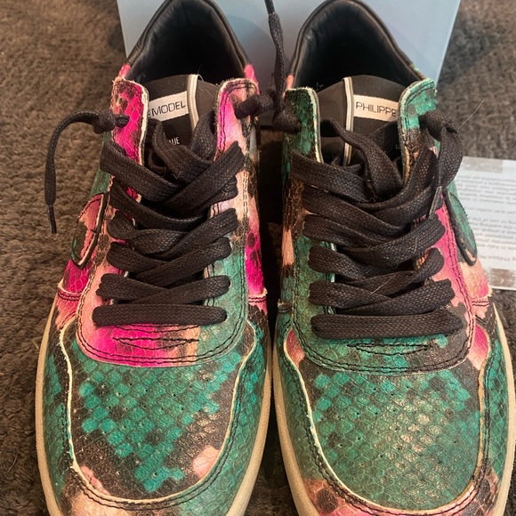 Green and pink snake skin Lakers - Picture 4 of 6